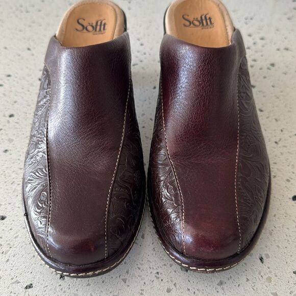 Sofft Women's Size 8.5 Brown Leather Clogs Mules Floral Tooled Slip On Shoes EUC - Picture 11 of 12